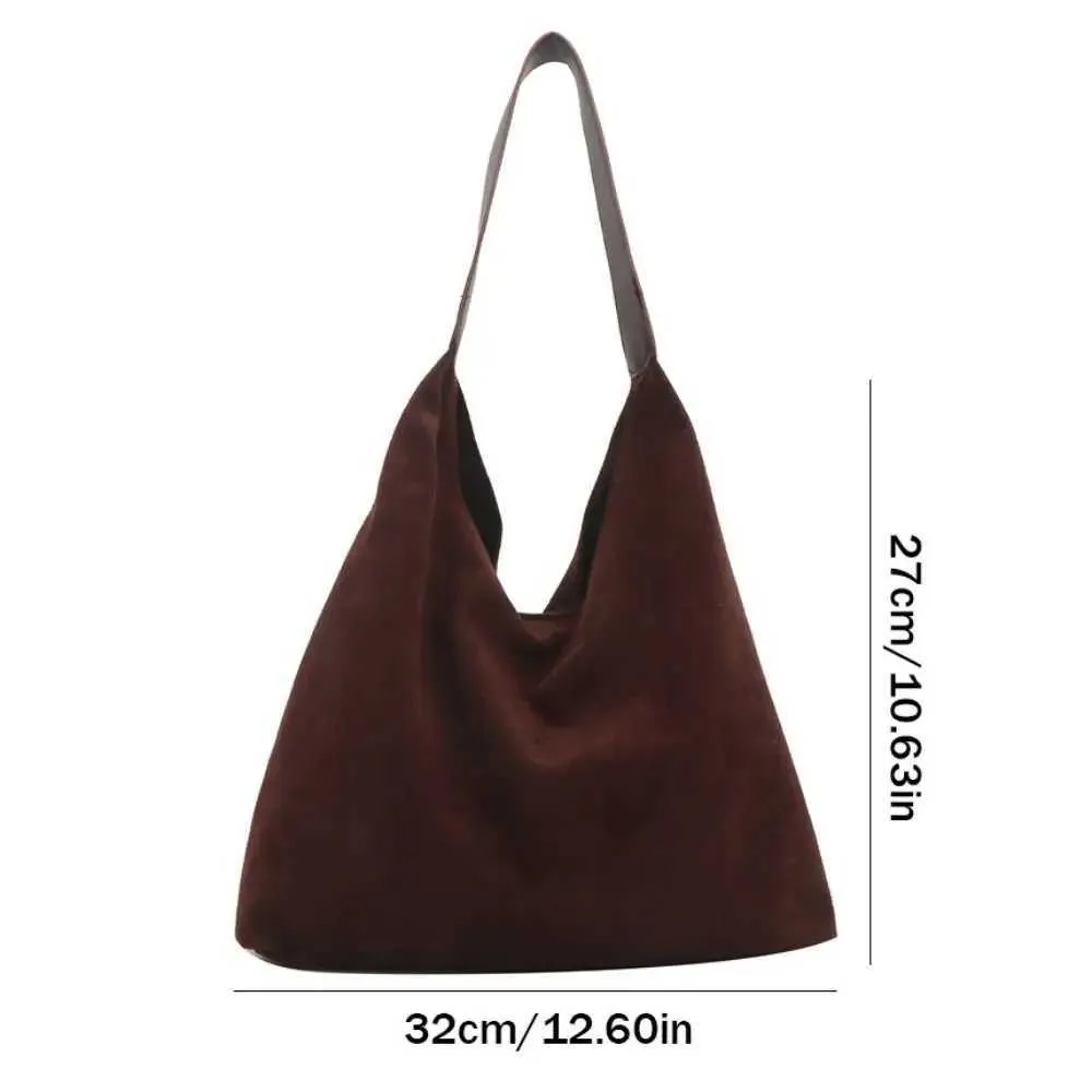 Borsa da designer Borsa da viaggio alla moda retrò in pelle scamosciata grande capacità alla moda per biancheria intima semplice borsa a tracolla Y241115_voghion.com