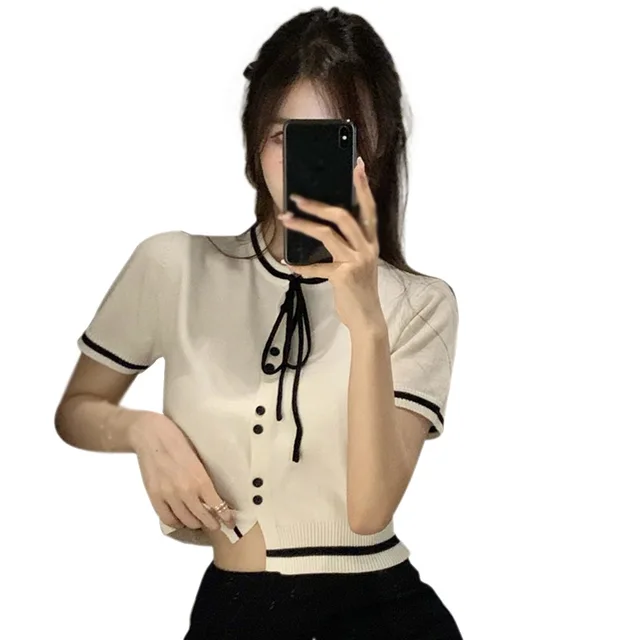 Vente chaude version coréenne col rond manches courtes avec nœud papillon simple boutonnage tricot haut chemise décontracté femme t-shirt_voghion.com