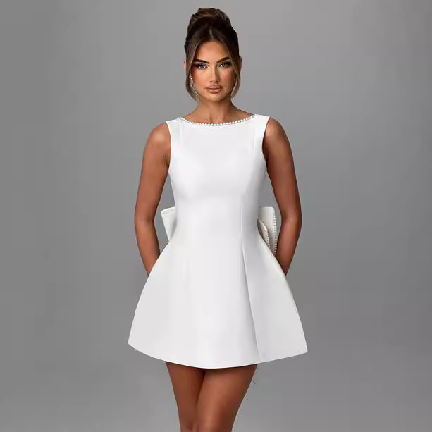 Vêtements pour femmes avec nœud en perles et jupe courte slim dans le dos pour fille sexy