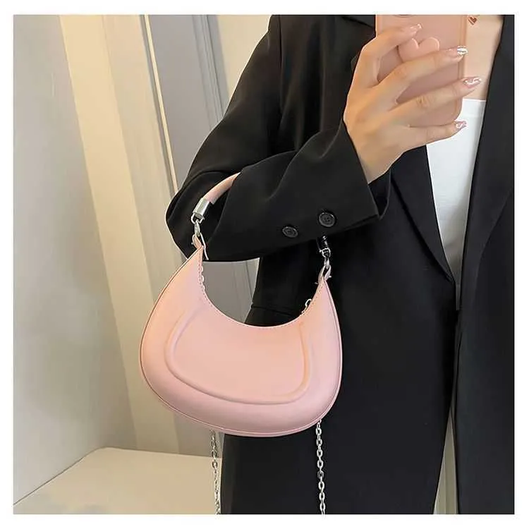 Women’s Korean Style Pu Leather Shoulder Bag With Chain Strap_voghion.com