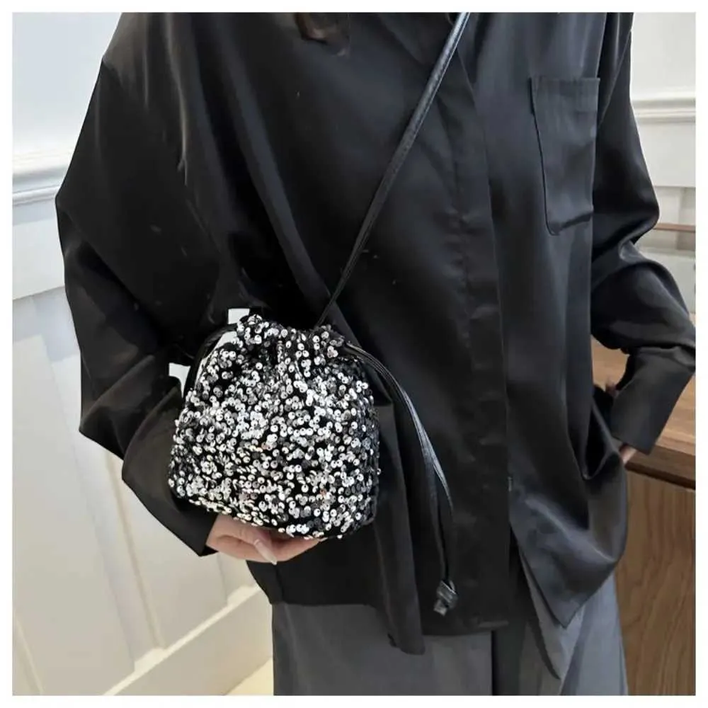 Borsa a tracolla con paillettes versatile alla moda, semplice e alla moda, piccola borsa a mano con coulisse, borsa a secchiello da festa_voghion.com