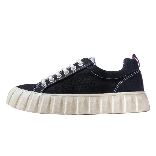 Canvas-Plateau-Schnürschuhe, zum Gehen, für Studenten, wild, kurz und mollig, sportlich, modisch, vulkanisierte Damenschuhe 240930_voghion.com