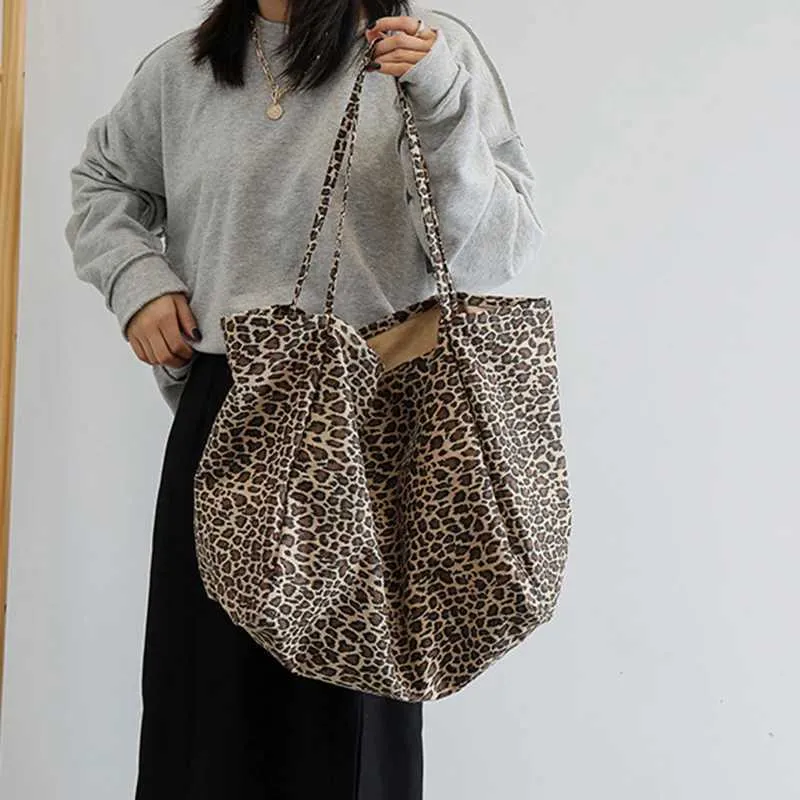 Fashion Womens Shopping Handbag Leopard Pattern Crossbody Large Capacity Shoulder Bag Simple Canvas Female BagsC241104_voghion.com