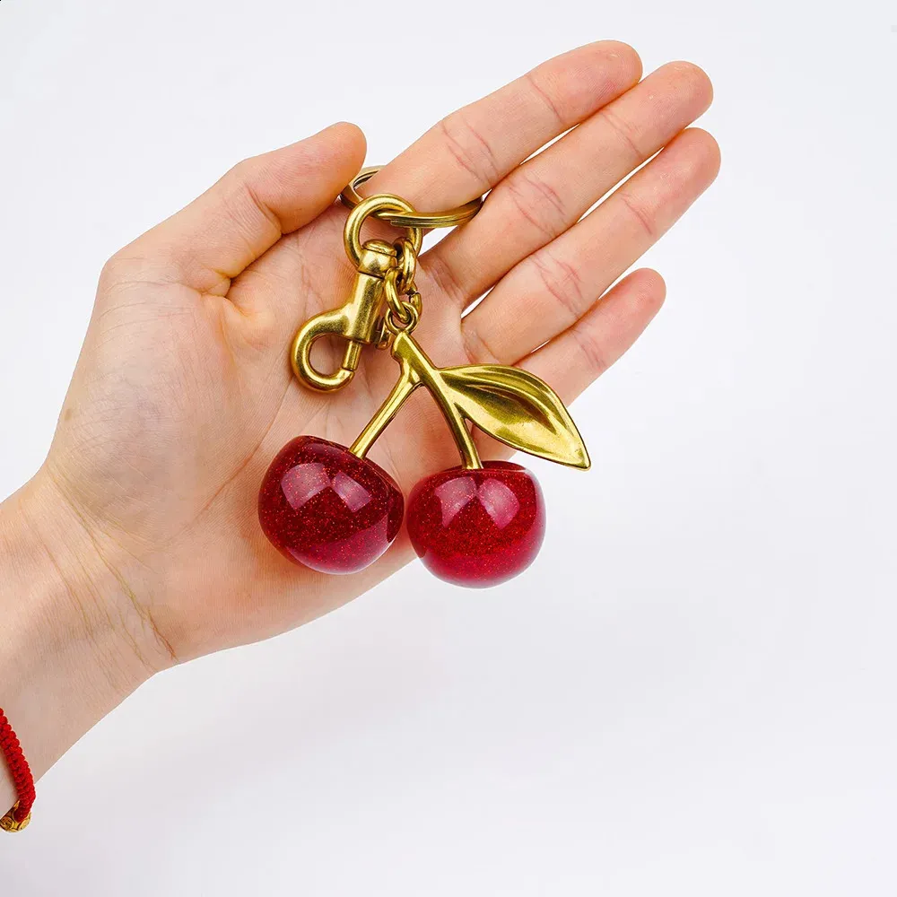 Cute Charm Handbag Keychain Womens Exquisite Internet- Crystal Cherry Bag Accessories High-Grade Pendant 240821_voghion.com