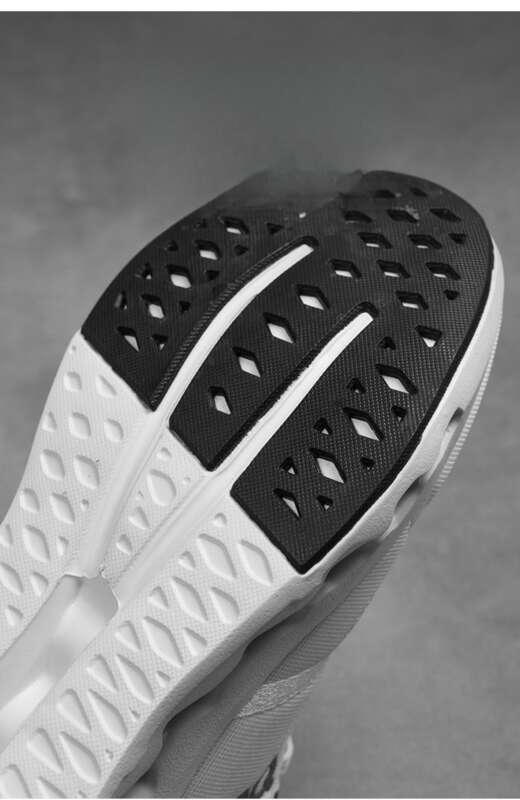 2025 Sommer neue Mode Laufschuhe Mesh atmungsaktiv hohl Outdoor Sports Tide Herrenschuhe_voghion.com