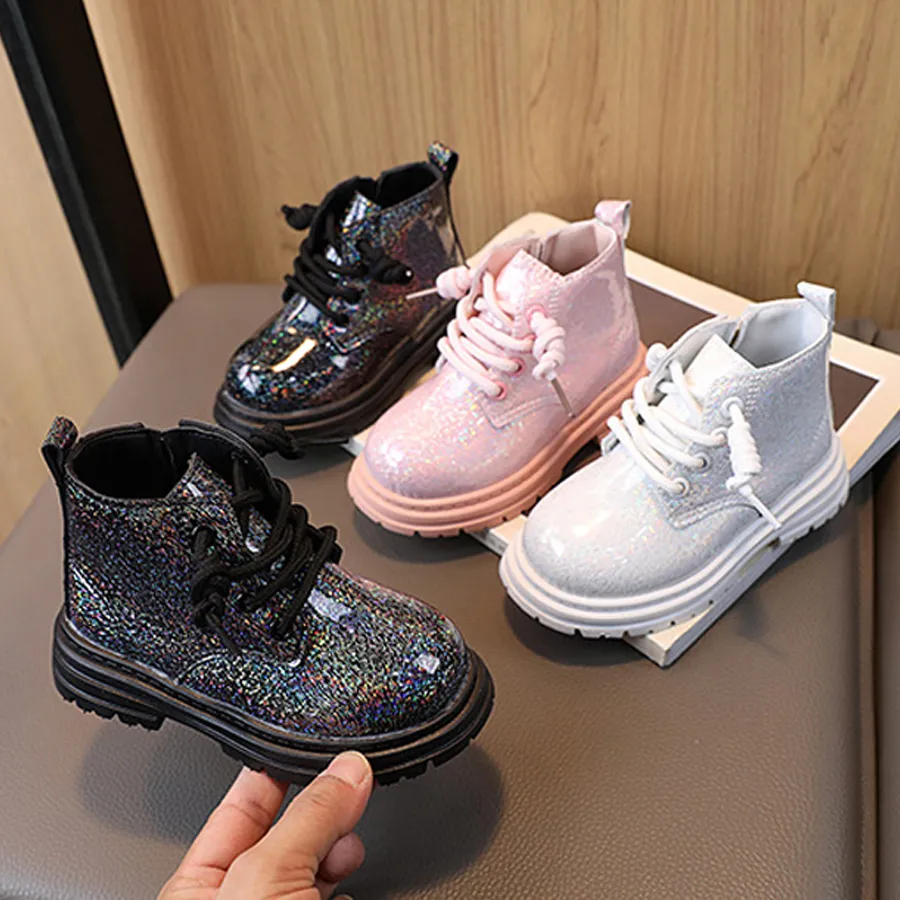 Pantofi sport cu platformă pentru copii, model 2025, la modă, lucioși, curați, pentru zăpadă, Kidsnest, pentru fete, stil stradal cool, cizme scurte pentru băieți, mărimi_voghion.com