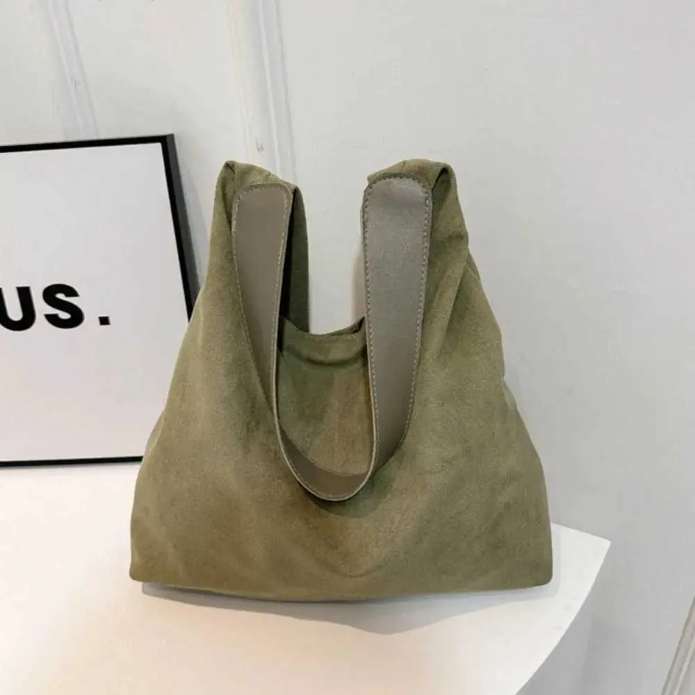 Borsa da designer Borsa da viaggio alla moda retrò in pelle scamosciata grande capacità alla moda per biancheria intima semplice borsa a tracolla Y241115_voghion.com