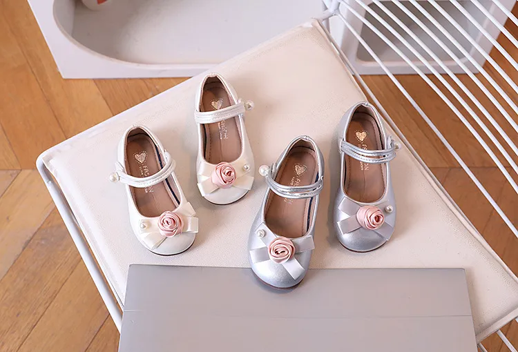 2025 nuevos zapatos de princesa de cuero para niños, zapatos Mary Janes para bebés, zapatos planos para niños pequeños, vestido de baile para niñas_voghion.com