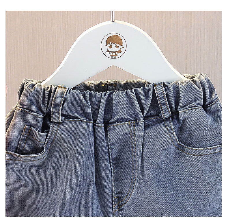 Mère et enfants Nouveaux costumes d'été élégants pour filles d'été 2024 filles à manches courtes vêtements d'été coréens short en jean costume deux pièces_voghion.com