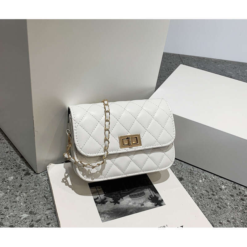 Lingge Solid Chain Small Square 2023 Neuer Trend Mode Schulter Einfache und modische Umhängetasche für Damen_voghion.com