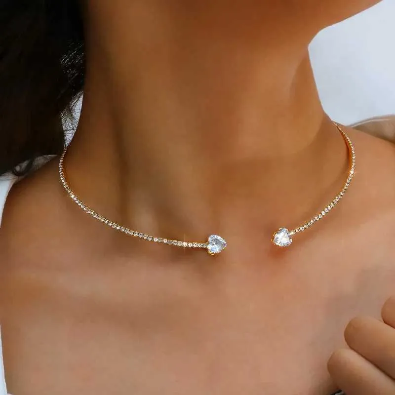 Collane con ciondolo Moda Strass Grandi Perle Cuore Choker per le donne Semplice Collana con colletto aperto Torque Gioielli_voghion.com