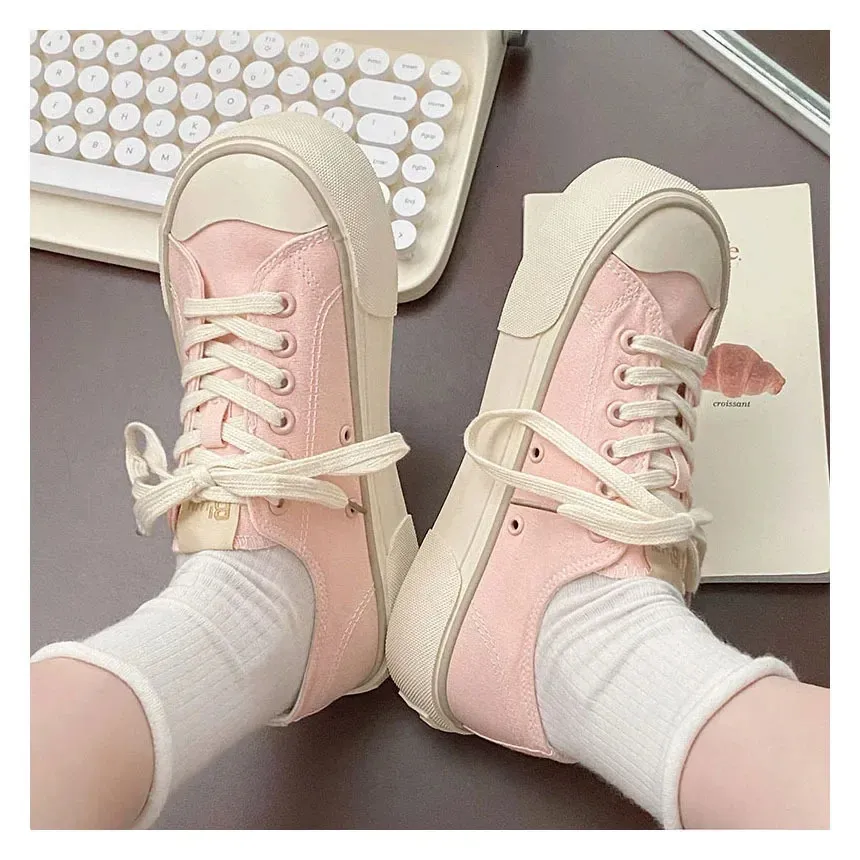 Baskets en toile confortables et polyvalentes pour femmes, style coréen, tendance printemps-été, chaussures décontractées pour femmes 240624_voghion.com