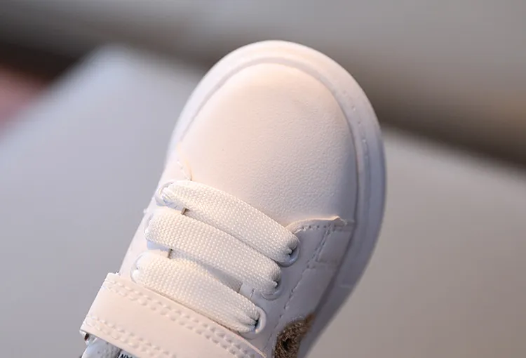 2025 New Kids shoes for leather Outdoor Running youth basketball sneakers black white veet Thick soled flat Height_desvips.com