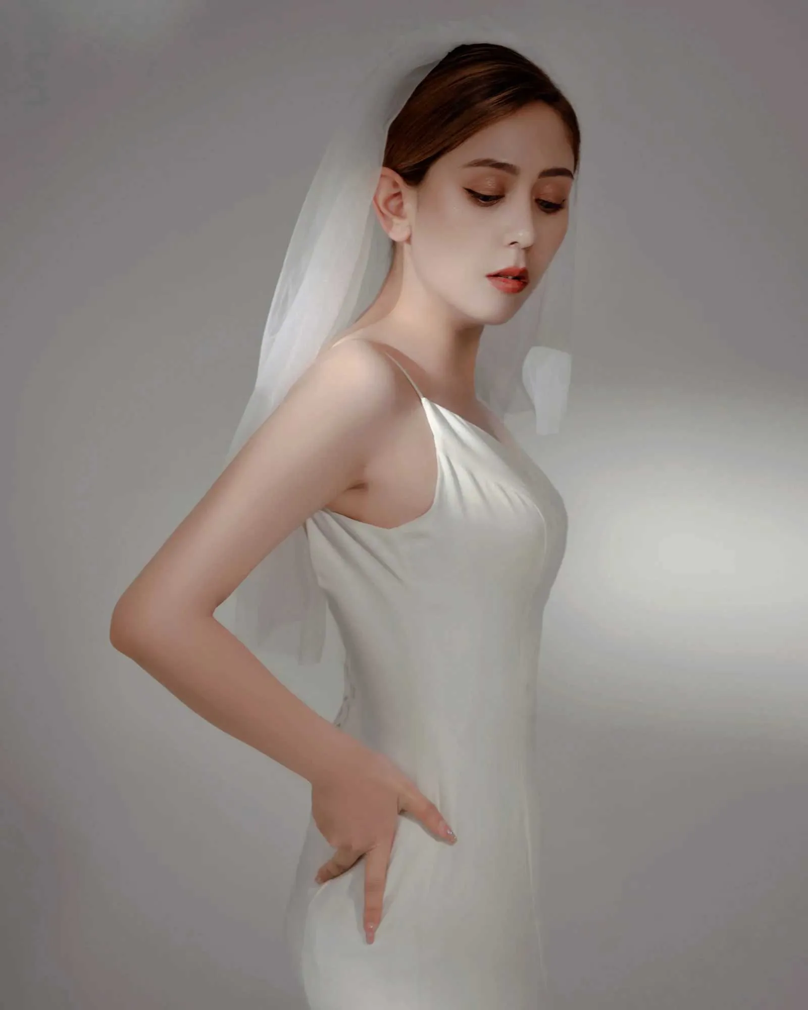 Gioielli V28 Veli corti a 2 strati trasparenti in morbido tulle italiano, accessori per capelli da sposa, velo da sposa per la sposa_voghion.com