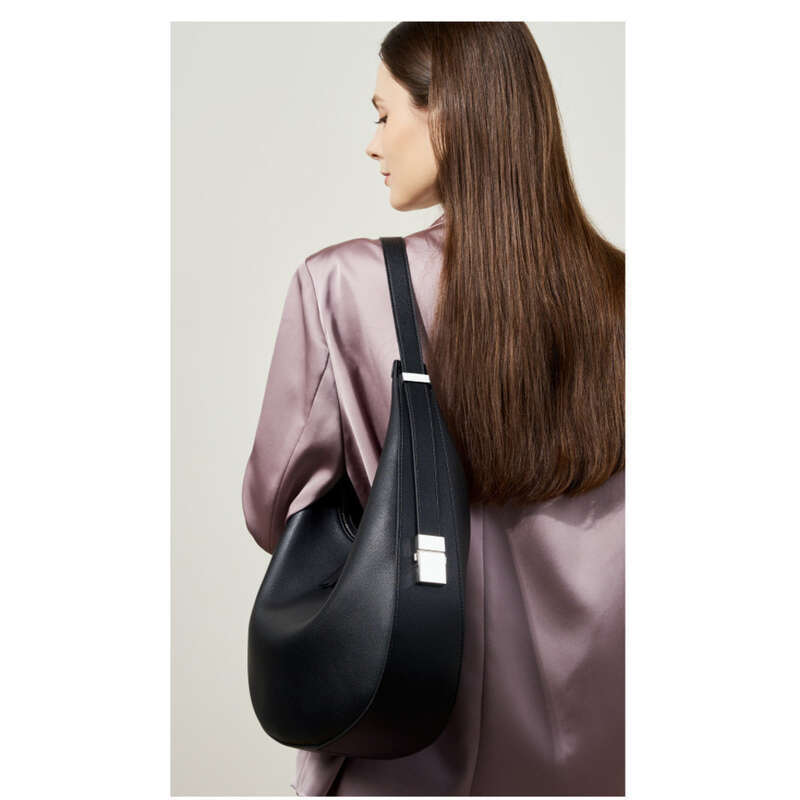 Borsa a tracolla in pelle di vacchetta sottobraccio, borsa a secchiello a mezzaluna, borsa da donna_voghion.com