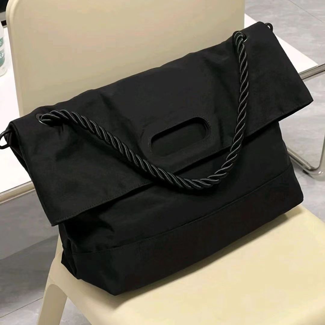 Large Capacity For Women 2025 Spring Summer New Wide Strap Crossbody High-End Versatile Messenger Commuter Tote Bag_voghion.com