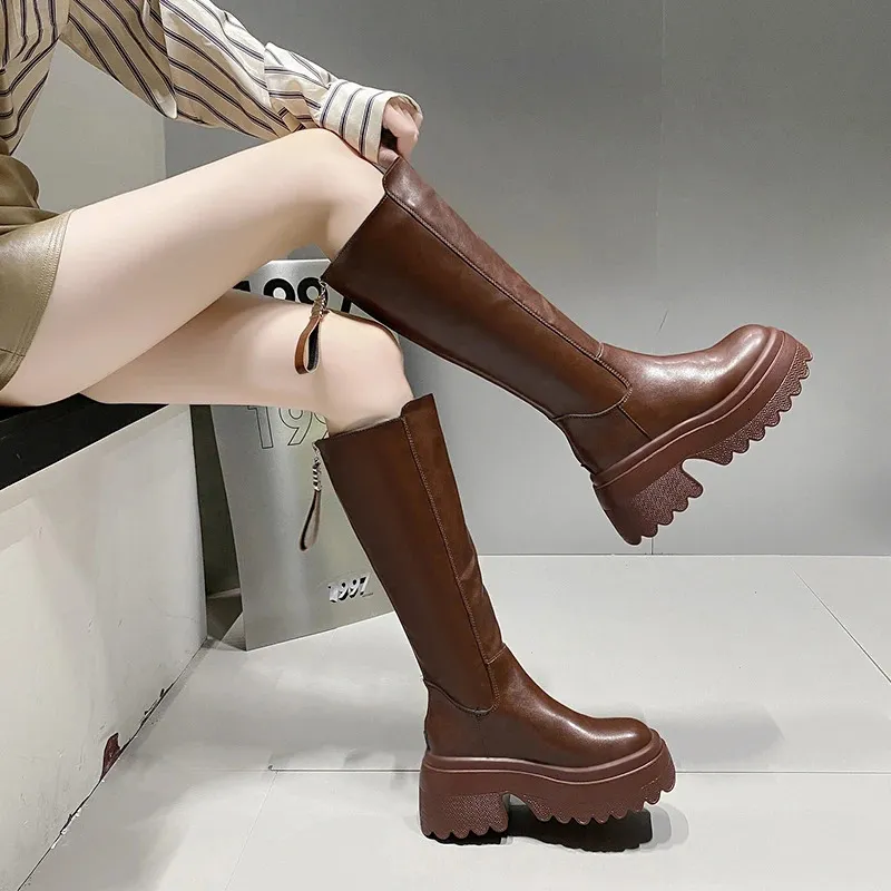 Knee High Platform Boots Women Retro Punk Style Leather Booties_voghion.com
