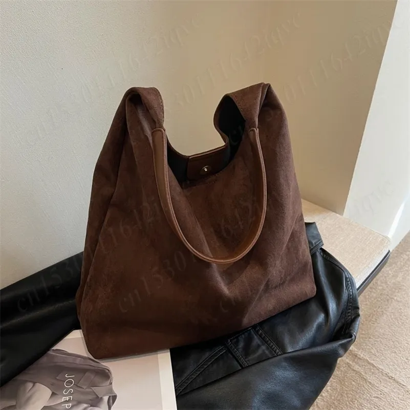 Borsa a tracolla semplice in pelle scamosciata vintage da donna, grande capacità, elegante, da viaggio, con chiusura a gancio, in tinta unita, 240919_voghion.com