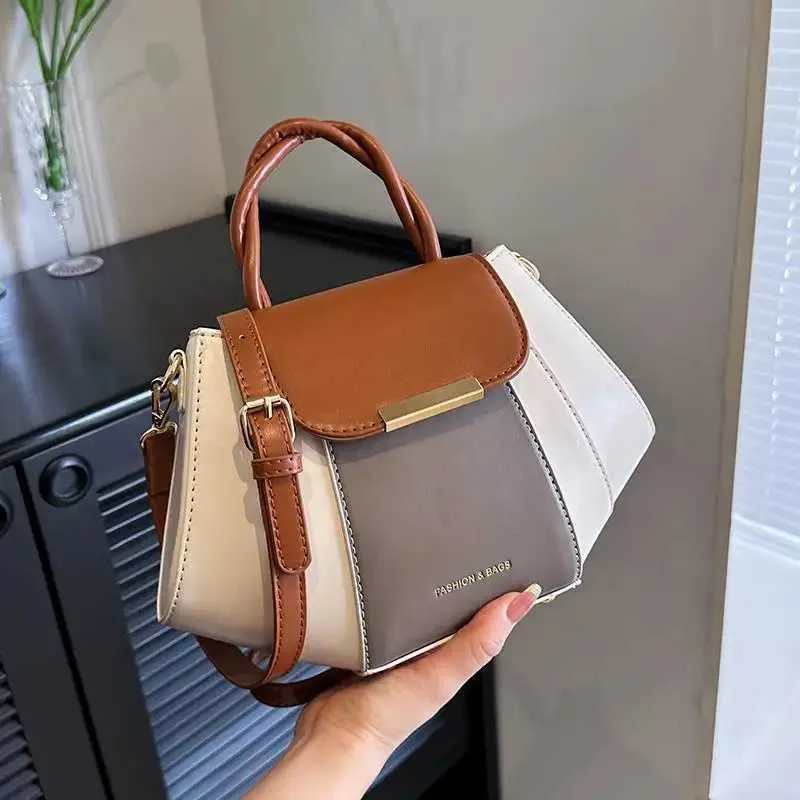 Explosions Contrast Color Portable Female Spring and Summer Niche Design Joker Small Bag Advanced Texture Shoulder_voghion.com
