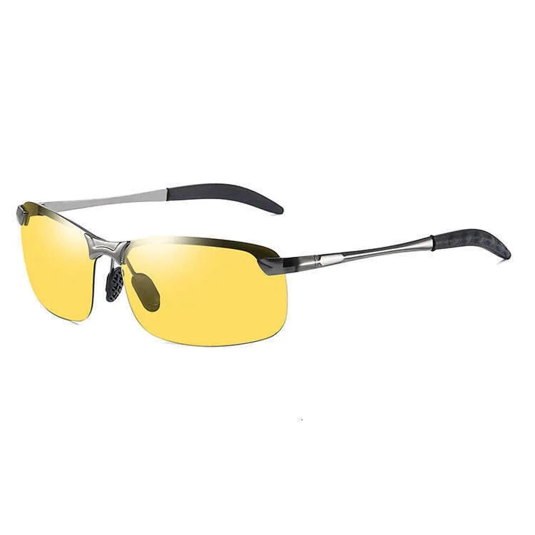 DHCollections Outdoor Fishing Men's Polarized Smart Light-Sensitive Metal Photochromic Driving Day And Night Dual-Use_voghion.com