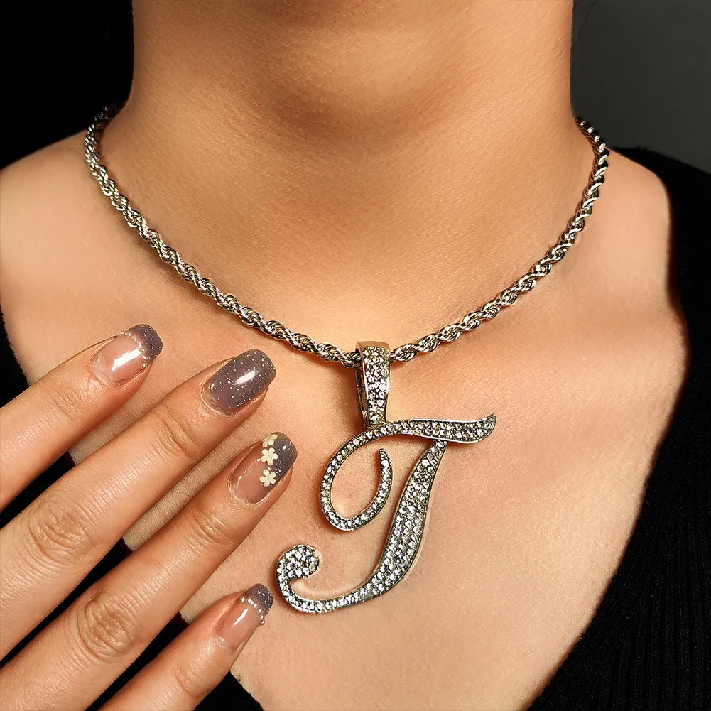 Collier pendentif lettre initiale cursive, acier inoxydable strass_voghion.com