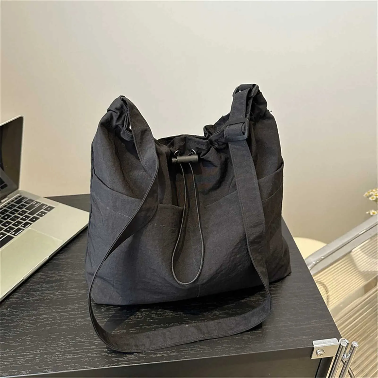 Versatile Crossbody Shoulder Bag For Women Lightweight Design_voghion.com