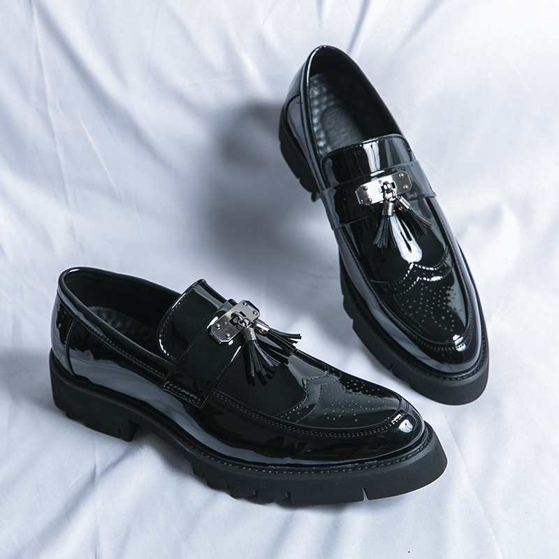 Mocassins de printemps à semelles épaisses et à franges brillantes pour hommes, petites chaussures en cuir à la mode, version coréenne