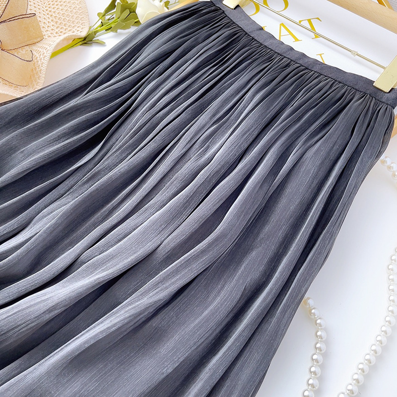Gonna midi da donna in tessuto effetto seta; snellente e attillato, lungo e drappeggiato, abito fluido._voghion.com