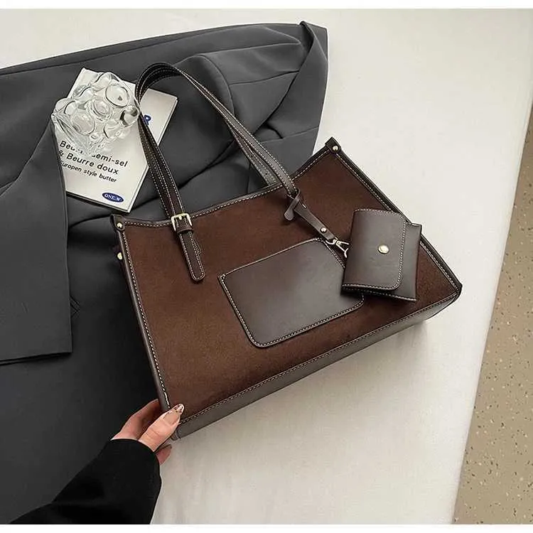 Women's Large Capacity Suede Shoulder Bag For Casual Commuting_voghion.com