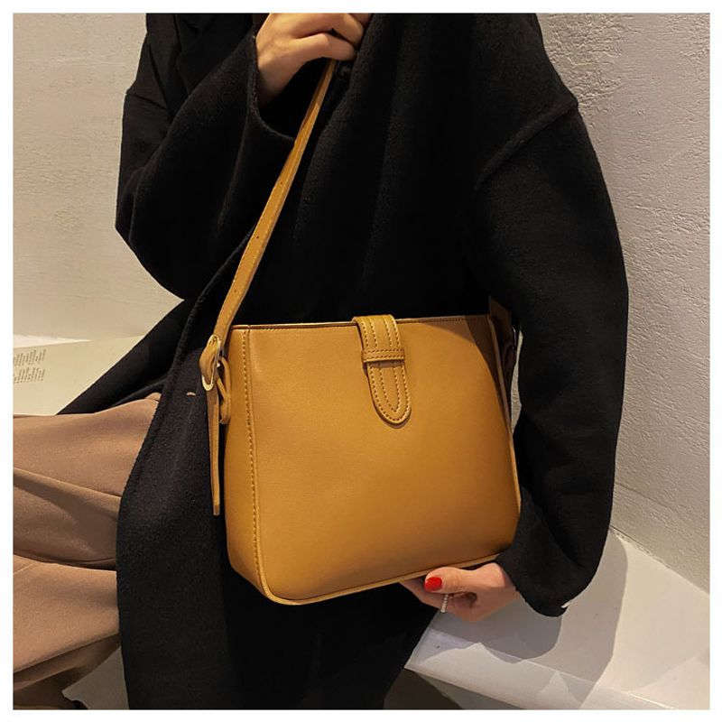 2024 Neue High-End-Tasche mit großem Fassungsvermögen für Damen, modische einfache, lässige Beuteltasche, im Internet_voghion.com