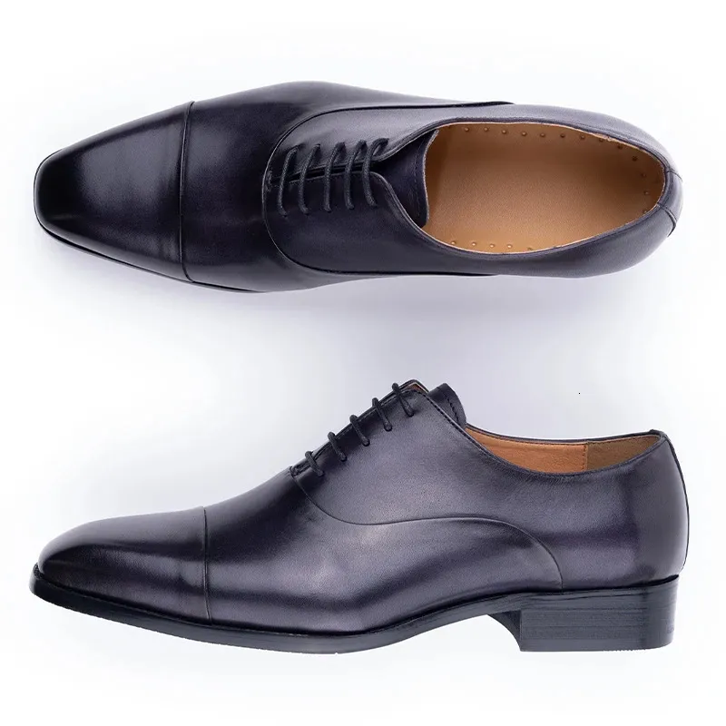 Chaussures Oxford noires pour homme, élégantes et de haute qualité, en cuir véritable, faites main. Idéales pour le bureau ou les soirées formelles._voghion.com