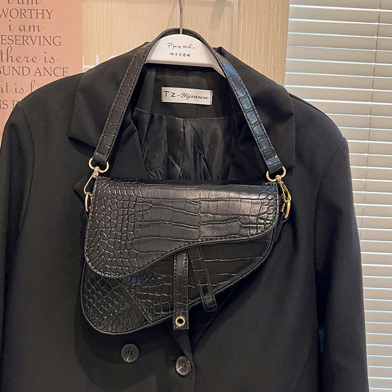 High-End-Tasche für Frauen 2023 neue Mode Schulter Messenger Handtasche Krokodilmuster große Kapazität Außenh_voghion.com