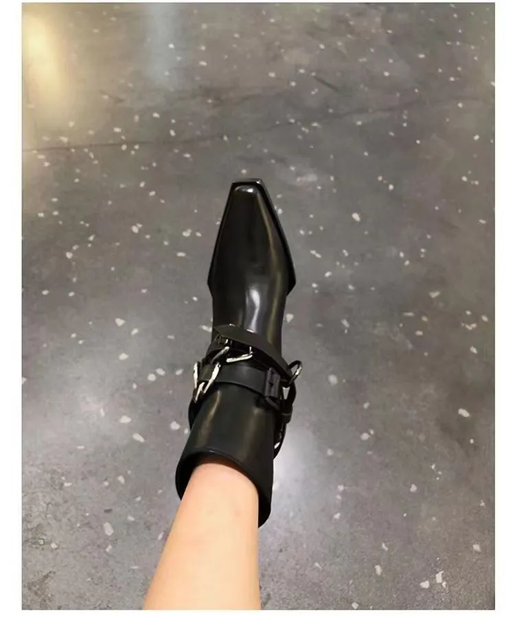 af676 New Back Short Women's Shoes Vintage Pointed Toe High Heeled Heels Elegant Ankle Boots For Women_voghion.com