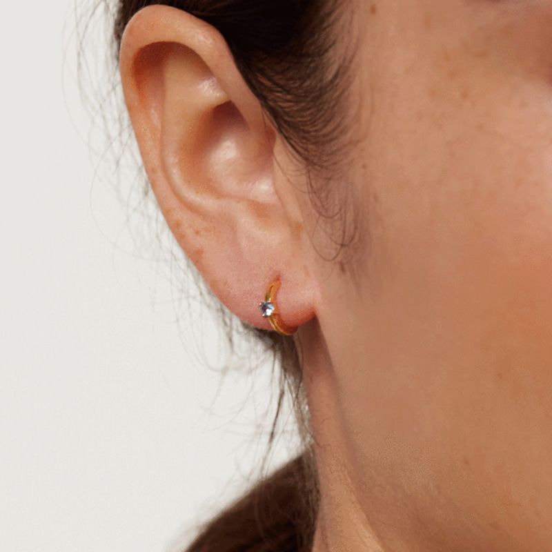 Orecchini coordinati in stile freddo semplice e squisito con zirconi multicolore a forma di C in argento_voghion.com