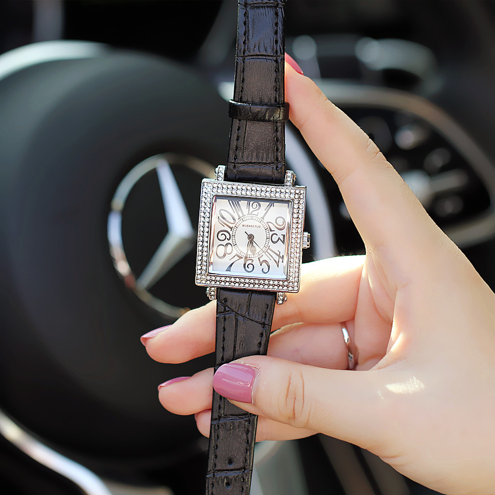 Modetrend 2024 Neue digitale Diamant-Set Damen Square True Belt Uhr_voghion.com