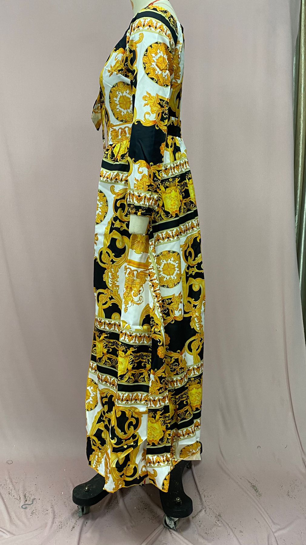 Dress Printed V-neck Retro Long Sleeve Swing Slit Long Dress_voghion.com