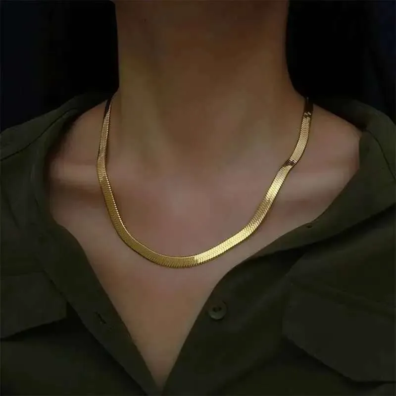 top-level Pendant Necklaces New In Gold 18 K 18/20/22/24 Inch 4MM Blade Womens Chain Necklace Designer Jewelry Free_voghion.com