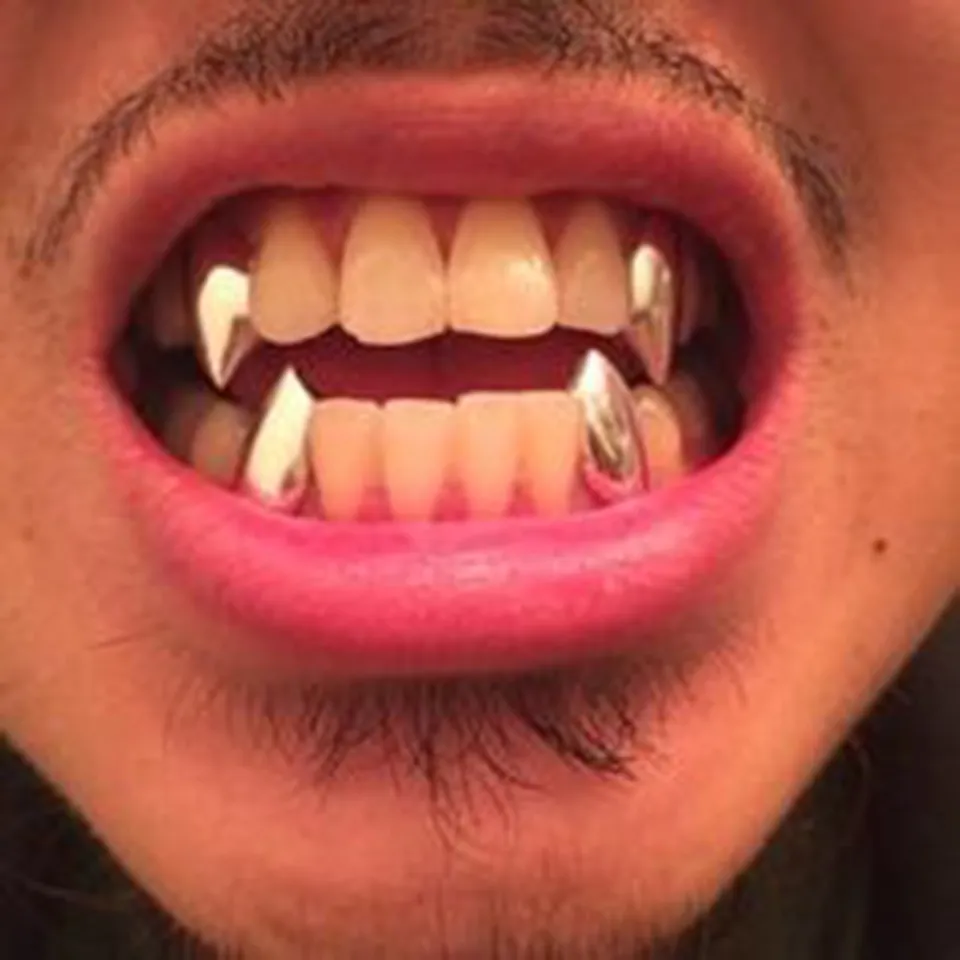 Ekte gull hule enkle tenner grillz regulering punk hiphop tannlege munn fang griller tannhette cosplay kostyme halloween_voghion.com