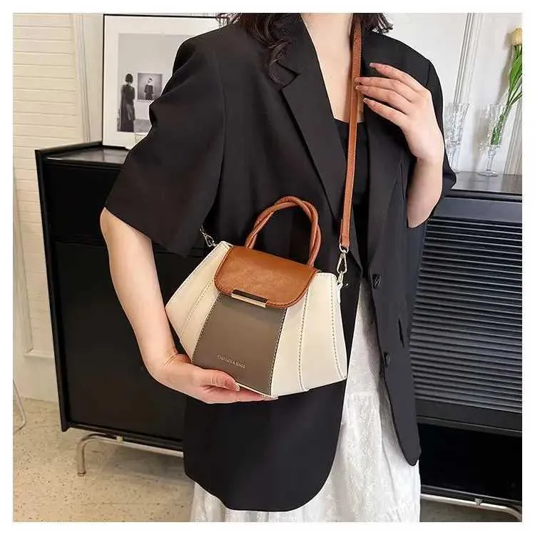Explosions Contrast Color Portable Female Spring and Summer Niche Design Joker Small Bag Advanced Texture Shoulder_voghion.com