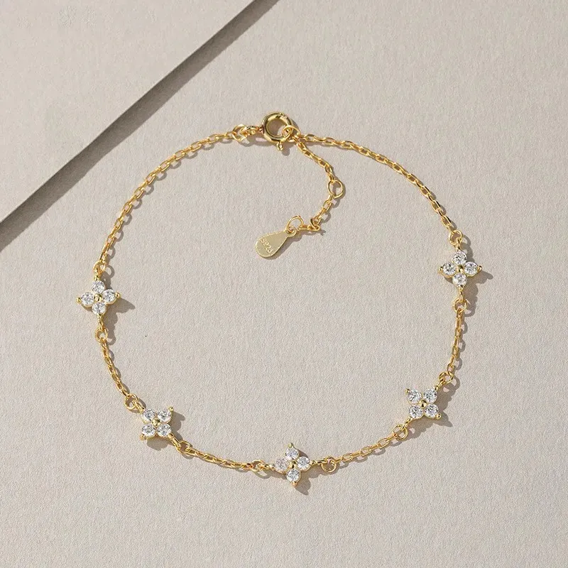 CCFJOYAS 100% Sterling Sier Piccolo Fresco Cinque Fiori Zircone Collana Bracciale Semplice Stile Coreano Gypsophila Gioielli Set_voghion.com
