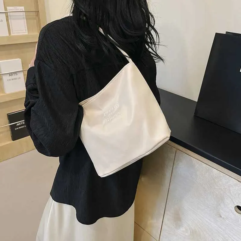Trendy Shoulder Bag For Women Casual Handbag And Tote Bag Set_voghion.com