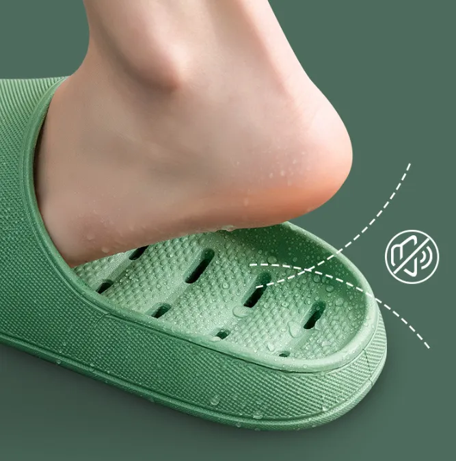 Unisex Thick Soled Leaky Quick Drying Indoor Soft Bathroom Slippers_voghion.com