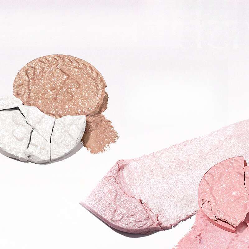 Glitter Cube Deco Pudră de finisare pentru fard de obraz natural iluminator_voghion.com