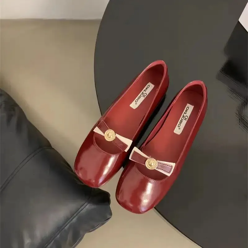 Patent Leather Bowtie Ballet Flats For Women Square Toe Shoes_voghion.com