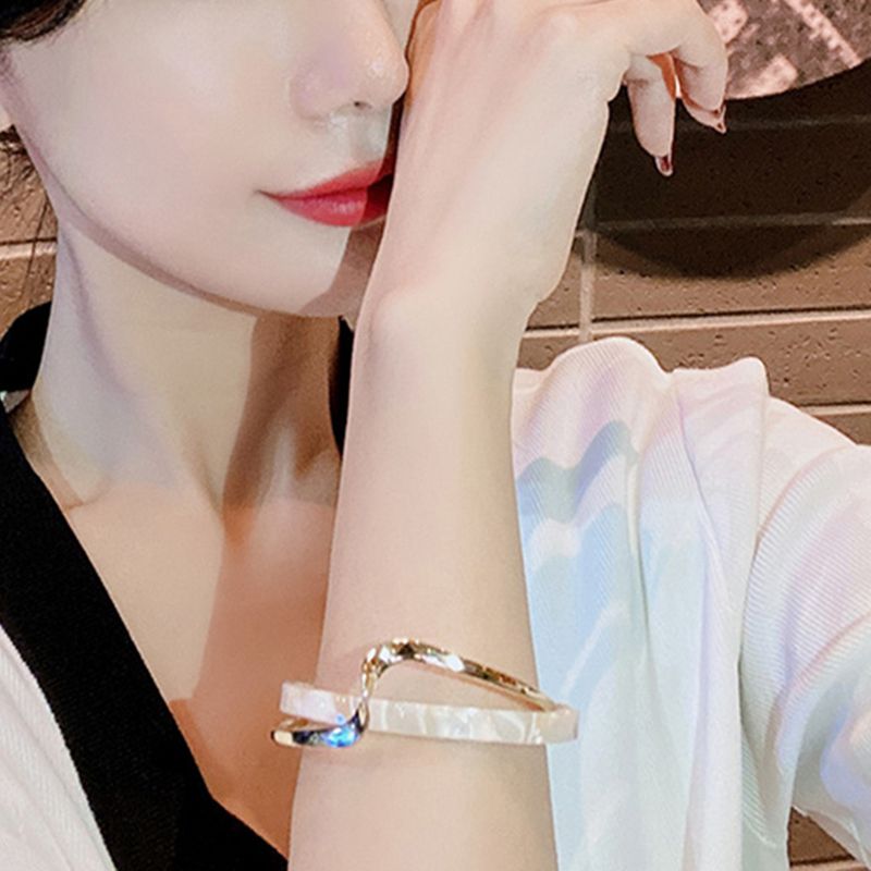 Yamaler Bangle Galvanotecnica Lucidatura a specchio Apertura regolabile lucida Doppio strato Semplice bordo bianco Bend Bracciale_voghion.com