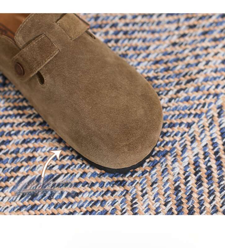 women's Shoe With A Cork Sole On The Toe Cap A Half Flip-flop On The Top._vogvips.com