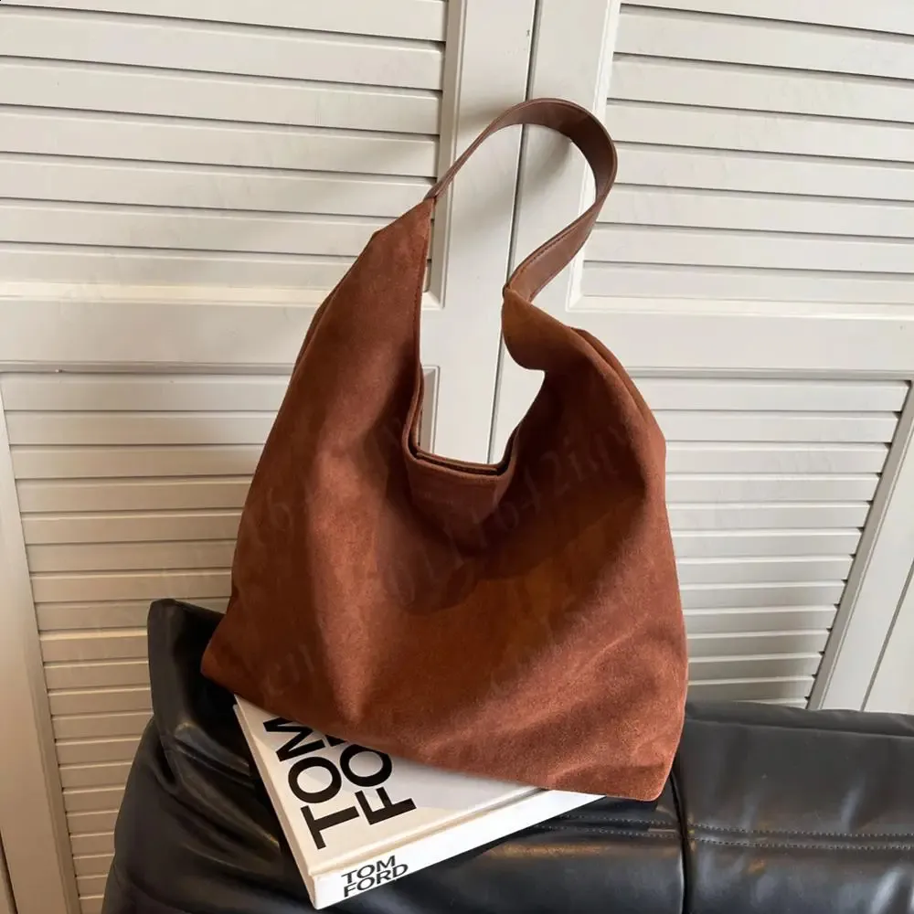 Borsa a tracolla semplice in pelle scamosciata vintage da donna, grande capacità, elegante, da viaggio, con chiusura a gancio, in tinta unita, 240919_voghion.com