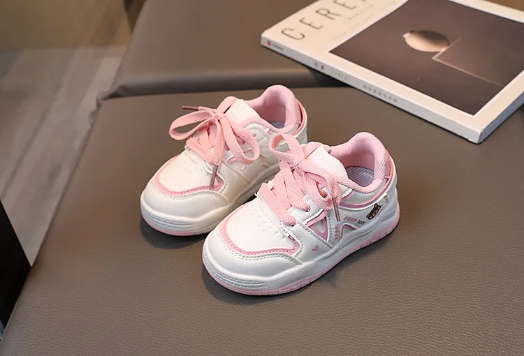Baskets antidérapantes pour enfants, chaussures de sport mignonnes en forme d'ours, chaussures décontractées en cuir PU pour garçons et filles_voghion.com