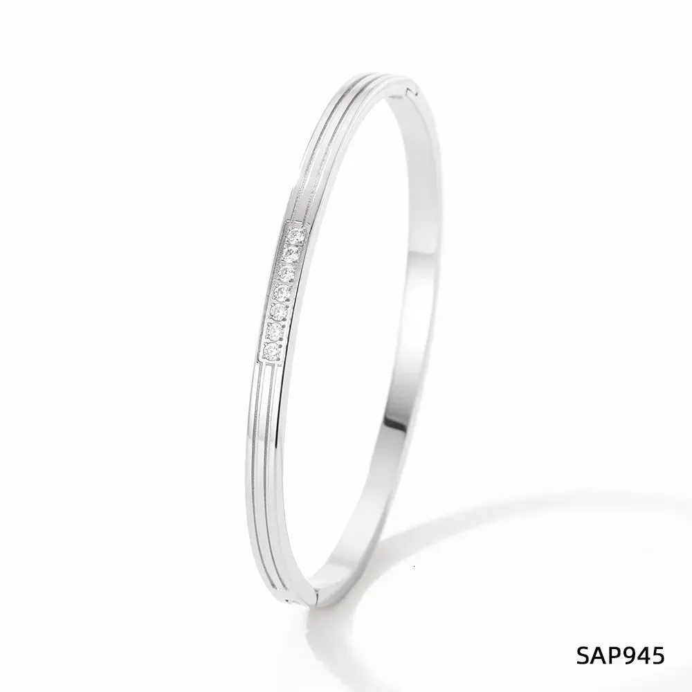 Bangle Bracelet Waterproof White Cubic Zirconia Gold Plated_voghion.com