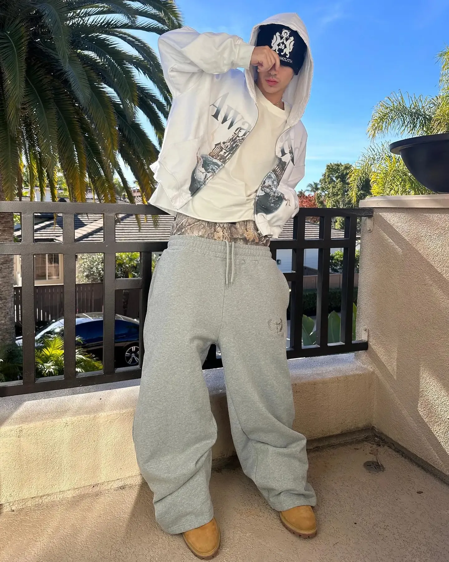 Y2K Retro Jogginghose Doppelt tailliert Besticktes Camouflage Muster Weite Beinhose Herren Trend Casual Streetwear Unisex_voghion.com